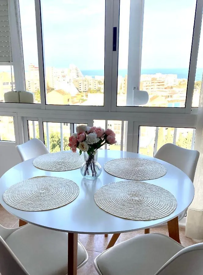 Iris Vistas Sea & Sun Benalmadena Apartment